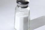 Лечение геморроя солью